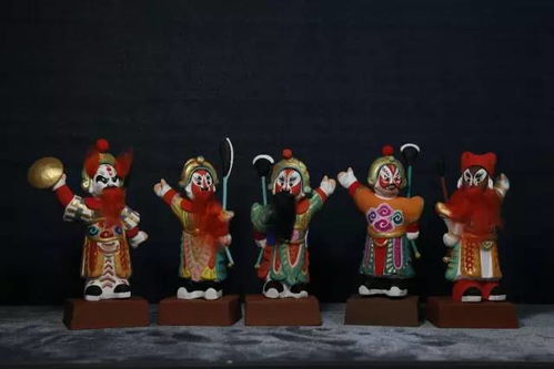 匠心传承耀古今——记中国工艺美术大师喻湘涟与彩灯艺术的不解之缘