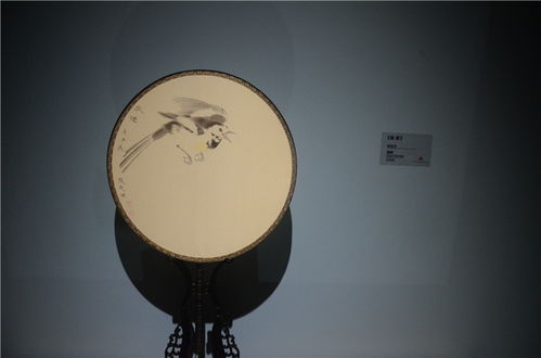 浓缩半个多世纪艺术教育缩影 中国工艺美术院校学术邀请展开幕